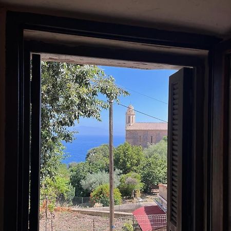 Charmant Duplex Au Coeur De Cargese Vue Mer Экстерьер фото